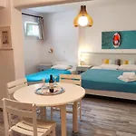 Ragousis Apartmán Páros