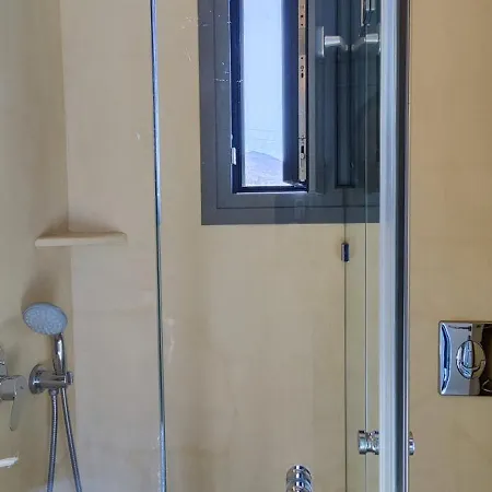 Ragousis Parikia (Paros)