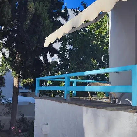 Ragousis * Parikia (Paros)