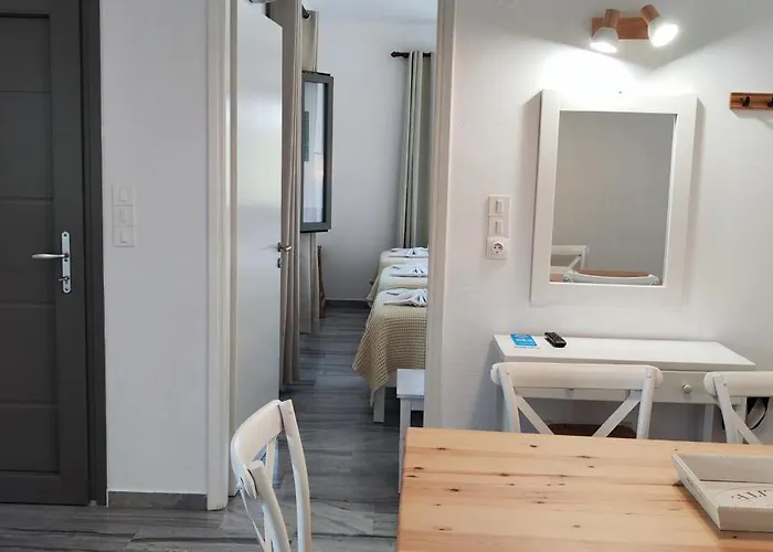 Ragousis * Parikia (Paros)