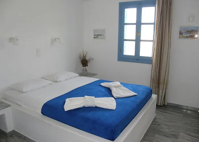 Ragousis * Parikia (Paros)